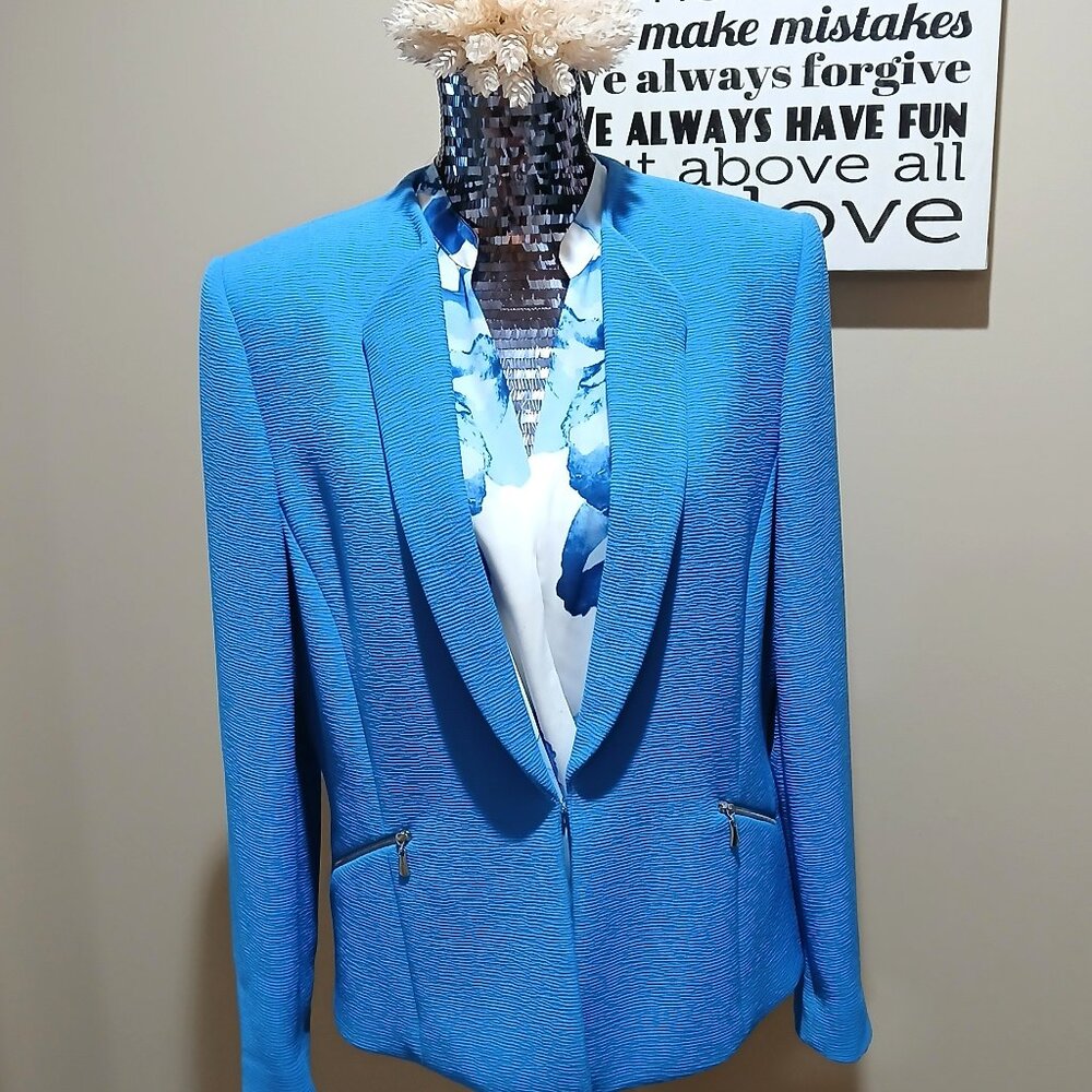 Tahari Blazer